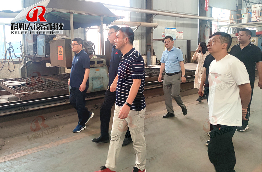 華北水利水電大學(xué)牛校長(cháng)一行蒞臨我公司參觀(guān)考察